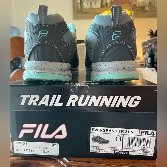Fila Women’s Trail Running Evergrand Shoes Size 11 - Picture 7 of 7